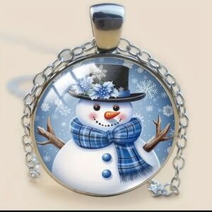 Holiday Snowman Glass Mosaic Pendant Necklace. NWOT